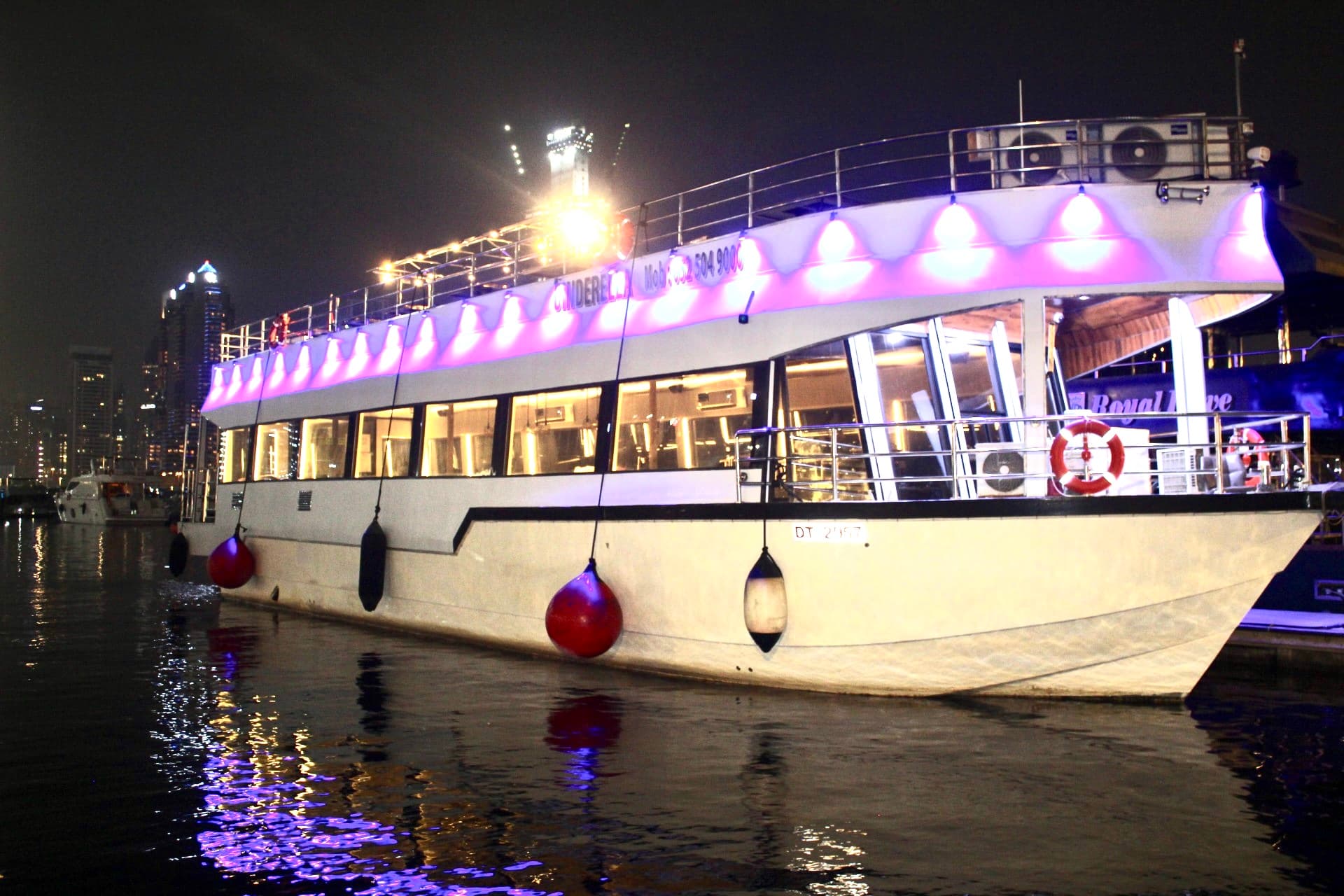 Corporate Events & Private Parties in a cruise