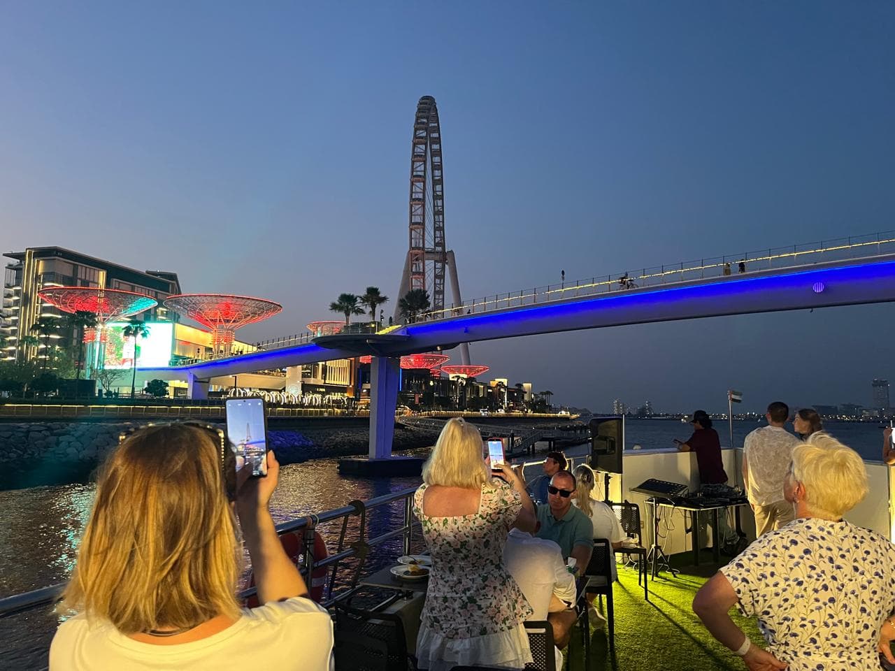 Luxury Marina Dinner Cruise – 2 Hours (Cinderella Cruise)